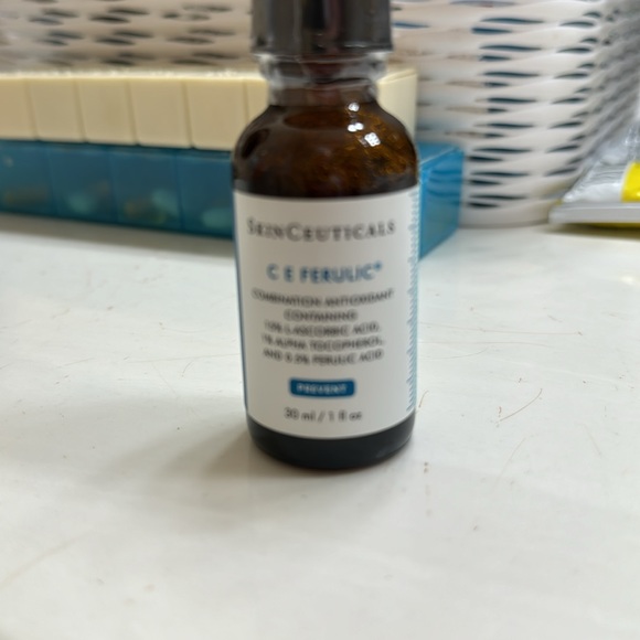 SkinCeuticals CE ferulic - Picture 5 of 8